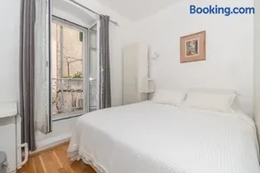 Rooms Gold - Image 2