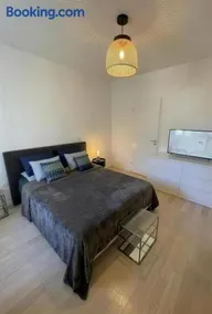 Charmant appartement climatisé avec terrasse ,2 min de la gare, Montparnasse à 10 min - Image 4
