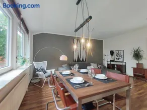 INIKAMA: Designer Apartment im Grünen – Netflix - Image 1