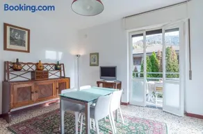 GuestHost - Cosy and Brigh Apartments - Image 2