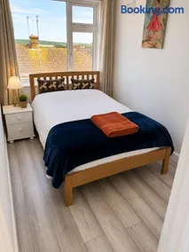 2BR Mariners Stay - Newhaven - Image 5