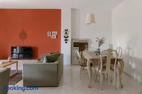 Soulhouse 2BR spacious home in Atsipopoulo by 8essentially - Image 1