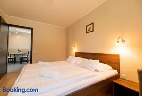 Dunazug Apartmanház - Image 1