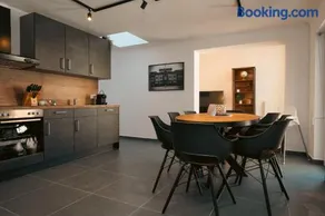 Wohnkultur - Industrial Apartment, Zentrum, Parkplatz - Image 1
