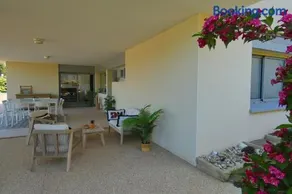 LAC CASA 60' Retro charm by the lake - Image 3