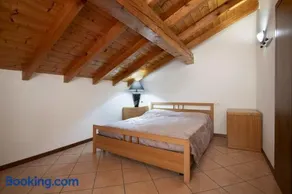 Peaceful Alpine House near Sentiero Valtellina - Image 2