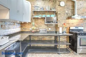 UrbanEden Loft Apartment - Image 2