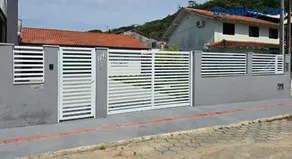 Casa Bombinhas - Image 1