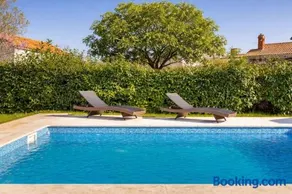 Villa STOCK 66 by Villsy - Image 2