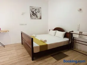 Urban Cozy Villa - Thalawathugoda - Image 3