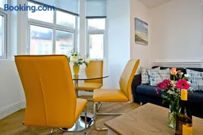 5 At The Beach - Beachfront, Parking, Pets welcome - Image 4