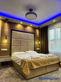 Hotel Diamant - Image 2