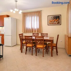 Sea Breeze Beach House Psakoudia - Image 5