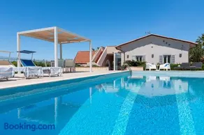 Splendida Villa con vista mozzafiato e piscina - Image 5