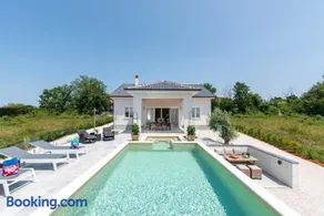 Villa Sienna - Image 1