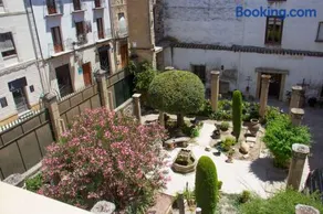 Apartamentos Tres Llaves Palacio de Vela de los Cobos - Image 2