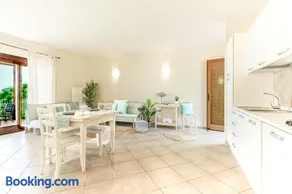 Villa Gaia, Chia Sea View and Pool - Image 2
