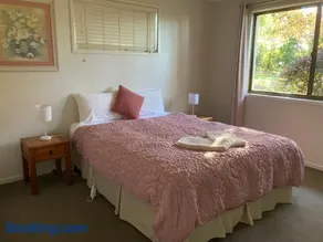 Lavender House - Image 4