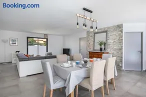 Maison moderne avec piscine pour 6 - Image 4