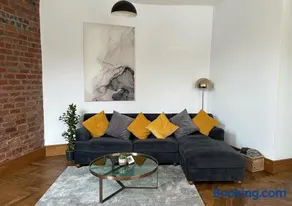 Stylish 1-Bedroom Apartment in Chapel Allerton with Free Parking - Image 2