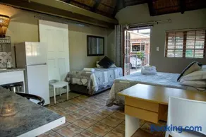 Melsetter's Guesthouse - Image 2