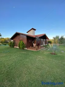 Sítio Encanto Singelo - Casa completa em condomínio com piscina aquecida e área gourmet - Image 4