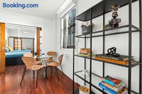 Cute and Cosy - Walk to Sydney CBD and Harbour - Image 1