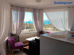 Margott sea view apartment - Image 1