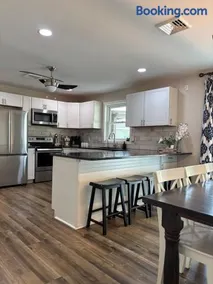 County Peace with Luxurious Amenities - Image 3