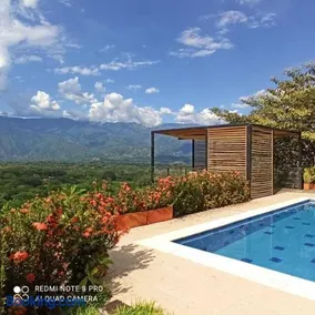 Piscina-gran vista-clima cálido y pueblo histórico - Image 2