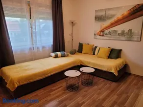 Zentral gelegene, sehr ruhige und helle Wohnung - Image 2