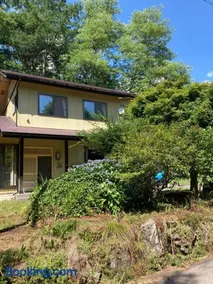 戸隠の小さな民宿,民泊,ゲストハウス神社神社参拝スキーBreath in Earth - Image 1