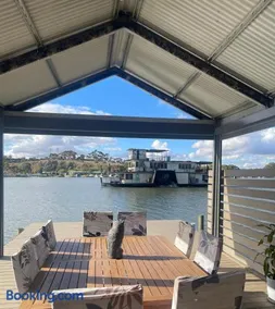 Overwater on the Murray - Image 2