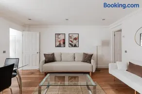 Charming 2BR - 2Bath w/ Patio by Little Venice - Image 4
