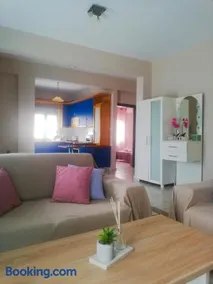 Iliada's apartment - Image 5