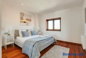 Beach Villa with Jacuzzi & Garage by HostWise - Image 3