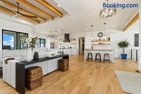 Bridle Ridge Retreat - Modern Comfort, Open Views - Image 2