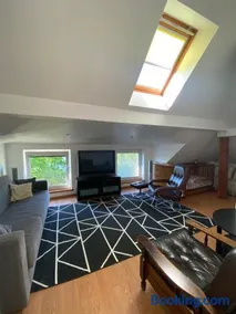 Penthouse located very close to the city center - Image 3