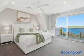 Bayview Luxe Retreat - Image 3