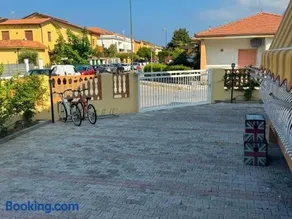 DE ROSA'S home 4 - Image 2
