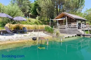 La Cabane Sur L'étang Des Sources - Image 4