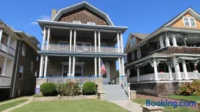 1029 New Jersey Avenue -Azure Estate - Image 4