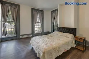 Bath Apartment 2 - Image 3
