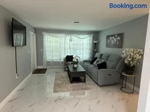 Nice Vacation Home Near Cape Canaveral! Near Beach - Image 1