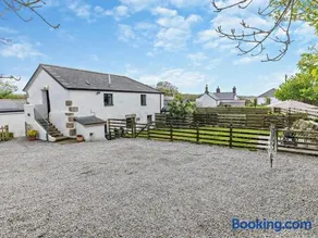 2 Bed in Camborne oc-oldmm - Image 1