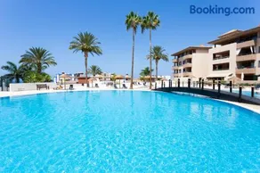 Vivienda Vacacional con Piscina y WiFi en Playa Paraíso Adeje - Image 2