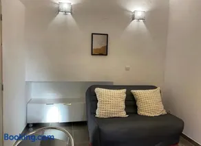 Studio au centre du village - Image 2