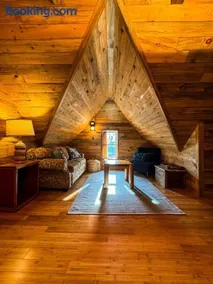THE LOFT 3 level urban cabin with a HUGE patio! - Image 1