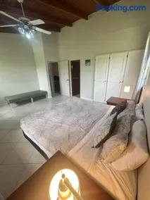 Embassy Villa - Image 2