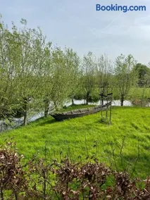 Blossom Barn Lodges - Image 5